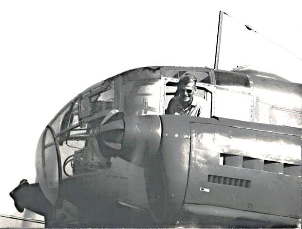 Kokpit letounu C-3.
