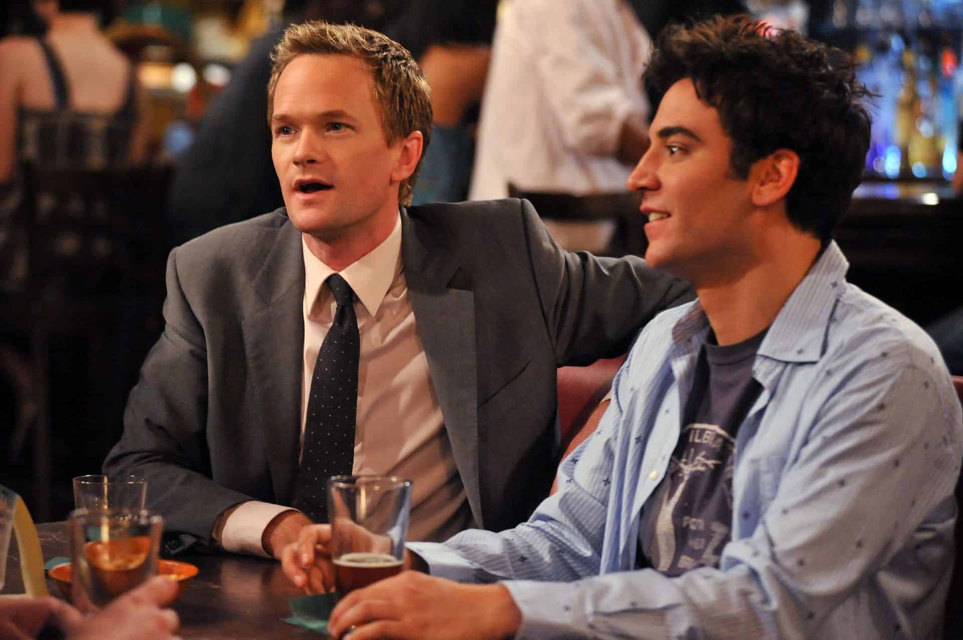 Barney s Tedem v oblíbeném baru.