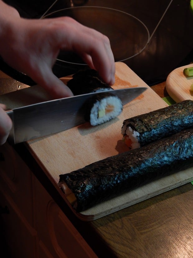 Domácí sushi. Připravte si ostrý nůž!