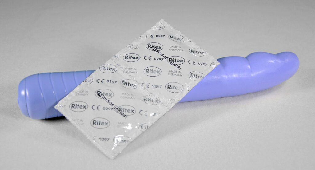 Prezervativ a dildo